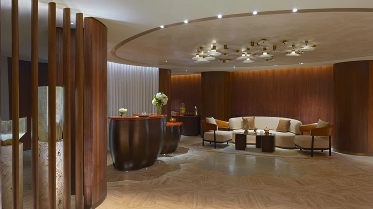 The Ritz-Carlton Abu Dhabi, Grand Canal